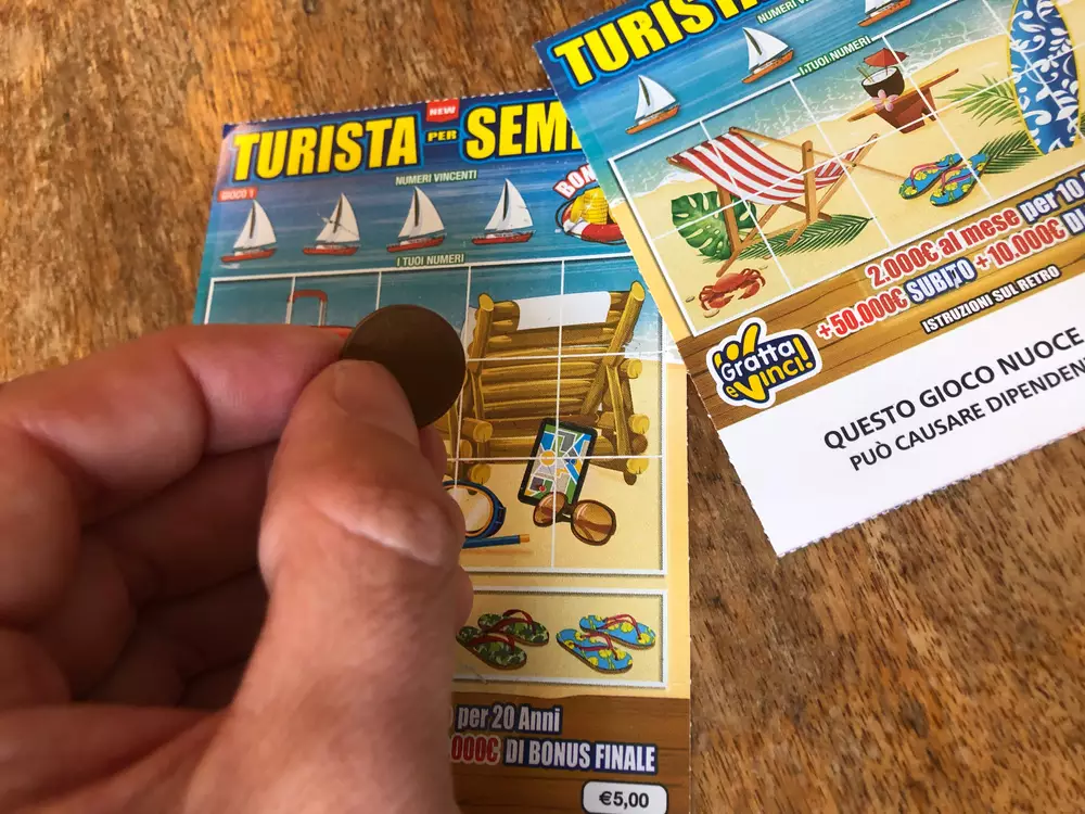 Un italian a câștigat 1,7 milioane de euro la Loto, apoi a început coșmarul. Fiul său, șomer, îi cere 1.800 de euro lunar